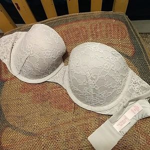 Victoria Secret strapless bra